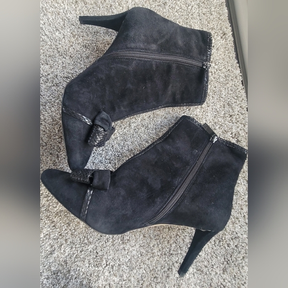 KARL LAGERFELD MONA SUEDE BOOTIES BLACK SIZE 8 - Picture 13 of 16